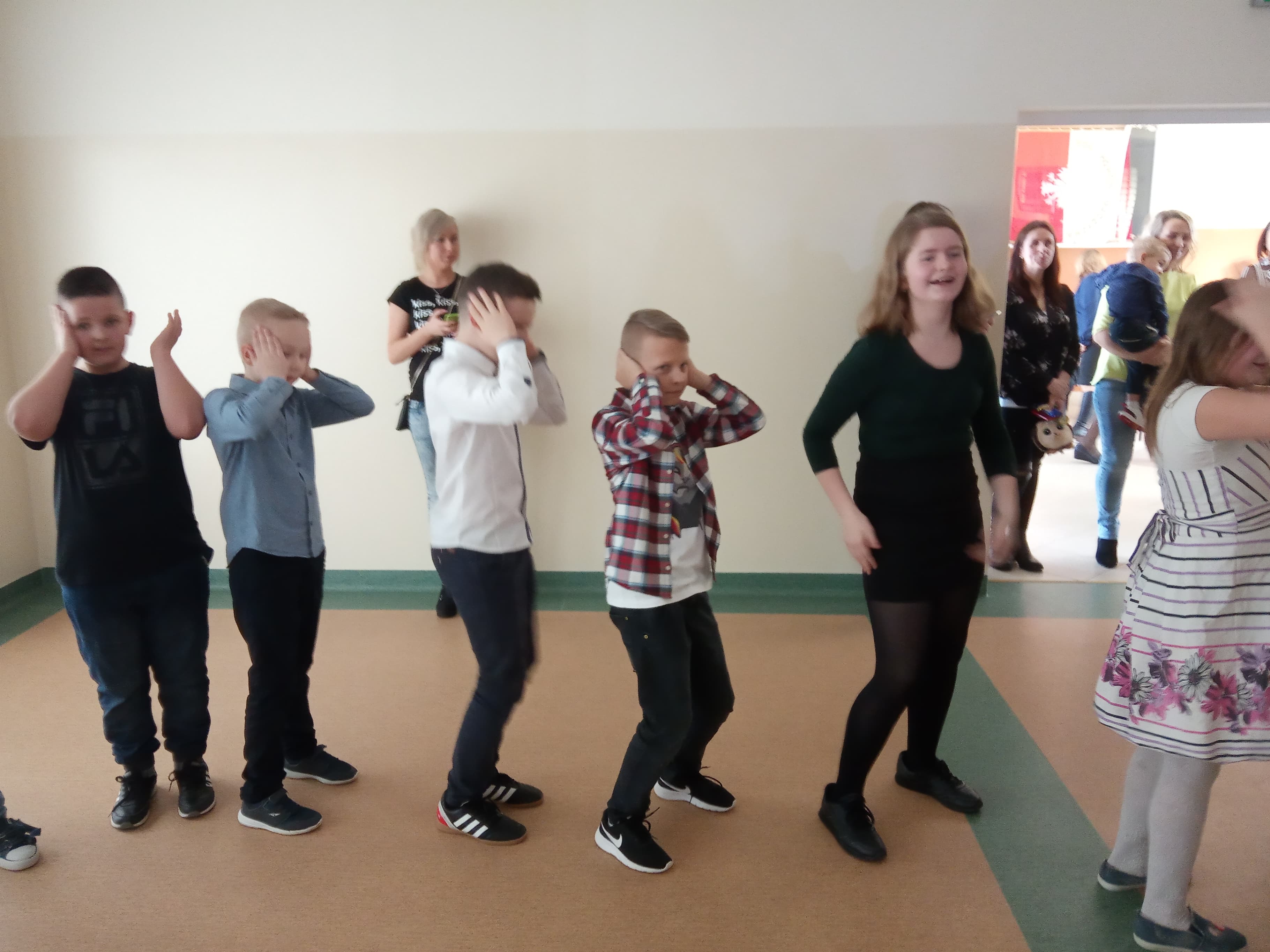 51300776_235423200731574_5281047514638712832_n