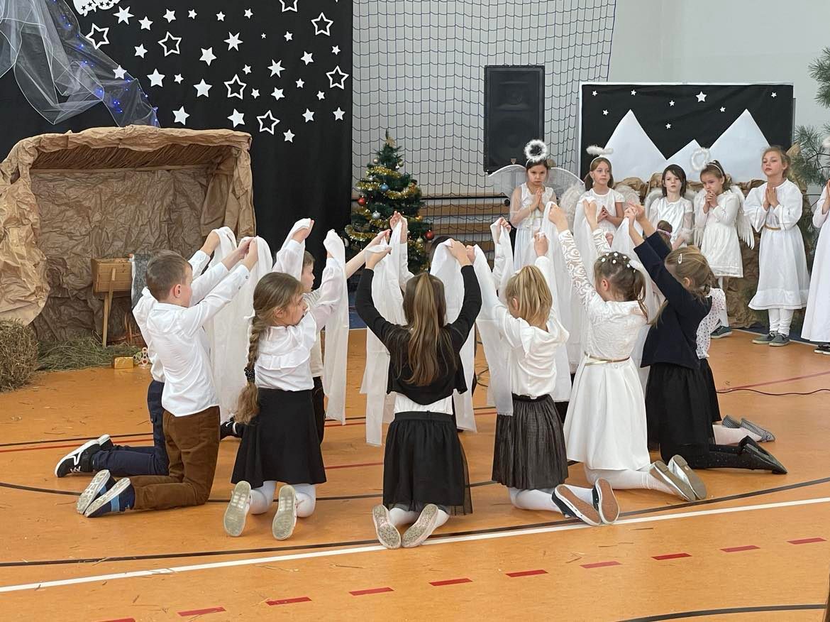 328005950_740835823999546_7464501455648447213_n