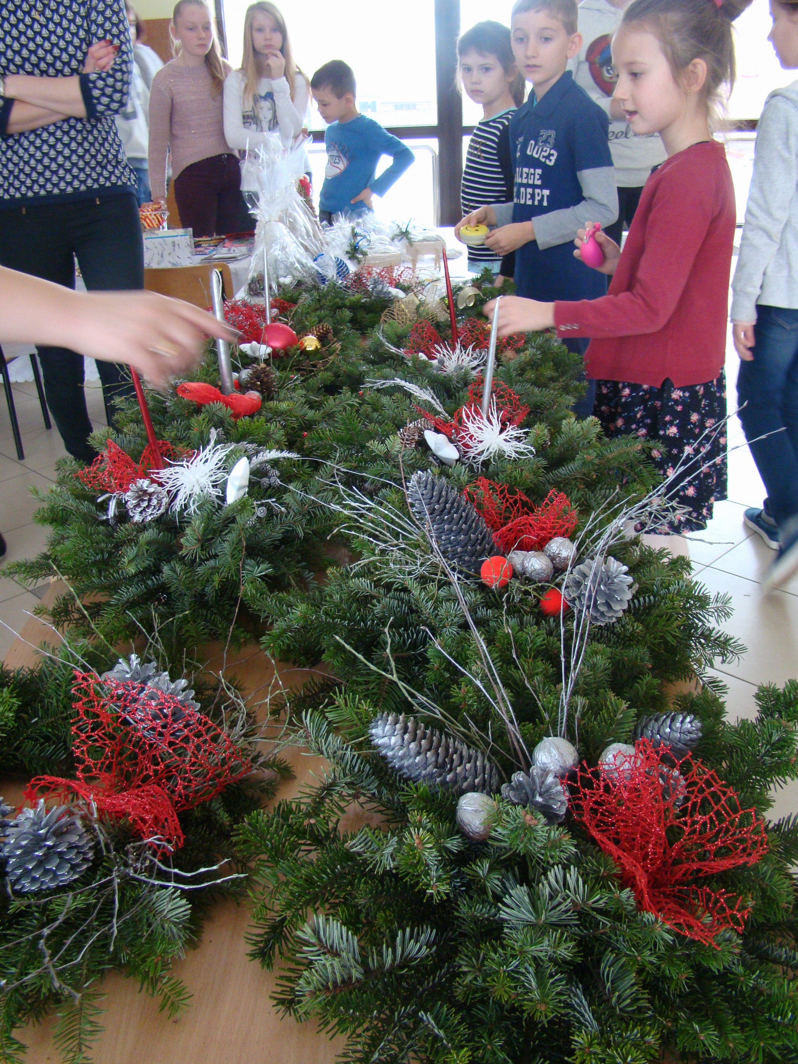 Kiermasz bożonarodzeniowy