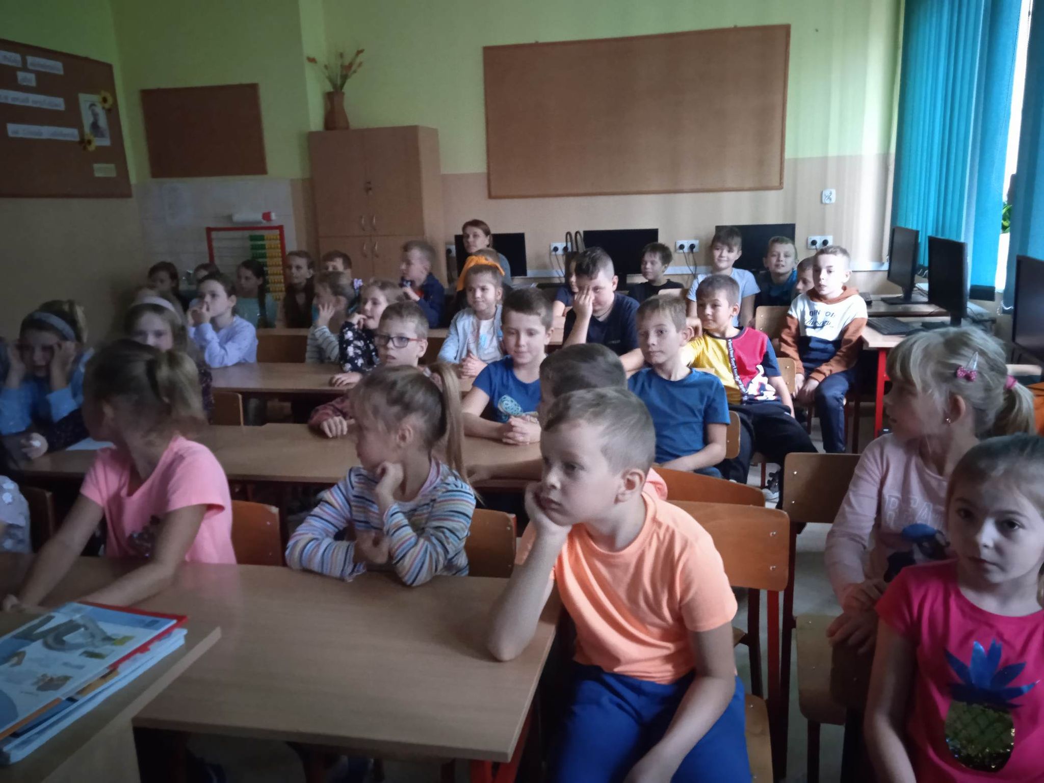 Internetowy Teatr dla szkół – „Wielka zagadka Misia Uszatka”