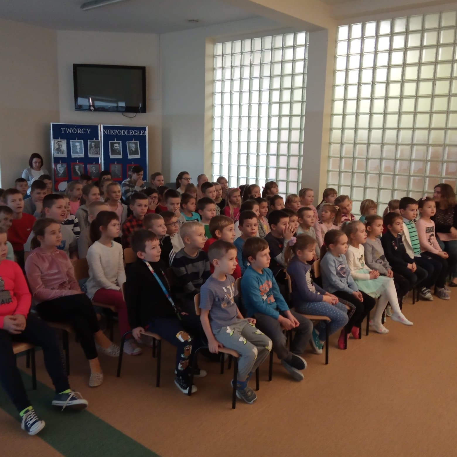 48053049_259182958086350_1892722087970209792_n