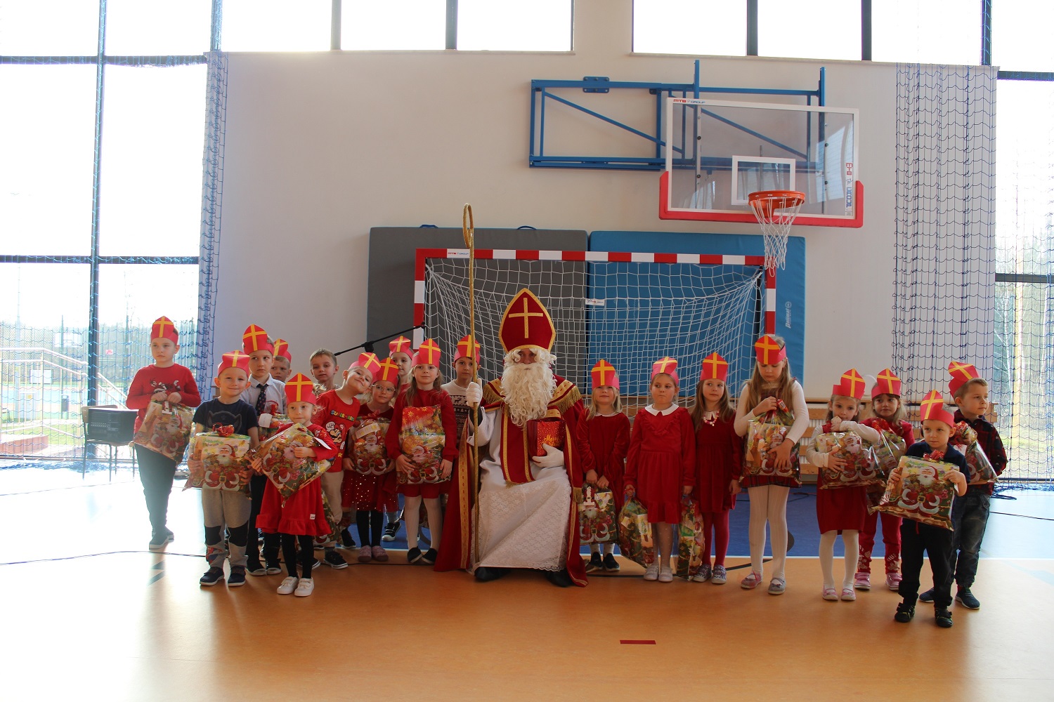 Ze Św. Mikołajem (2)